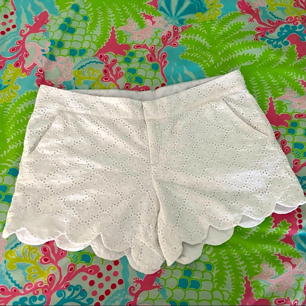 Gorgeous Lilly Pulitzer White Eyelet Shorts 💗🌴💗